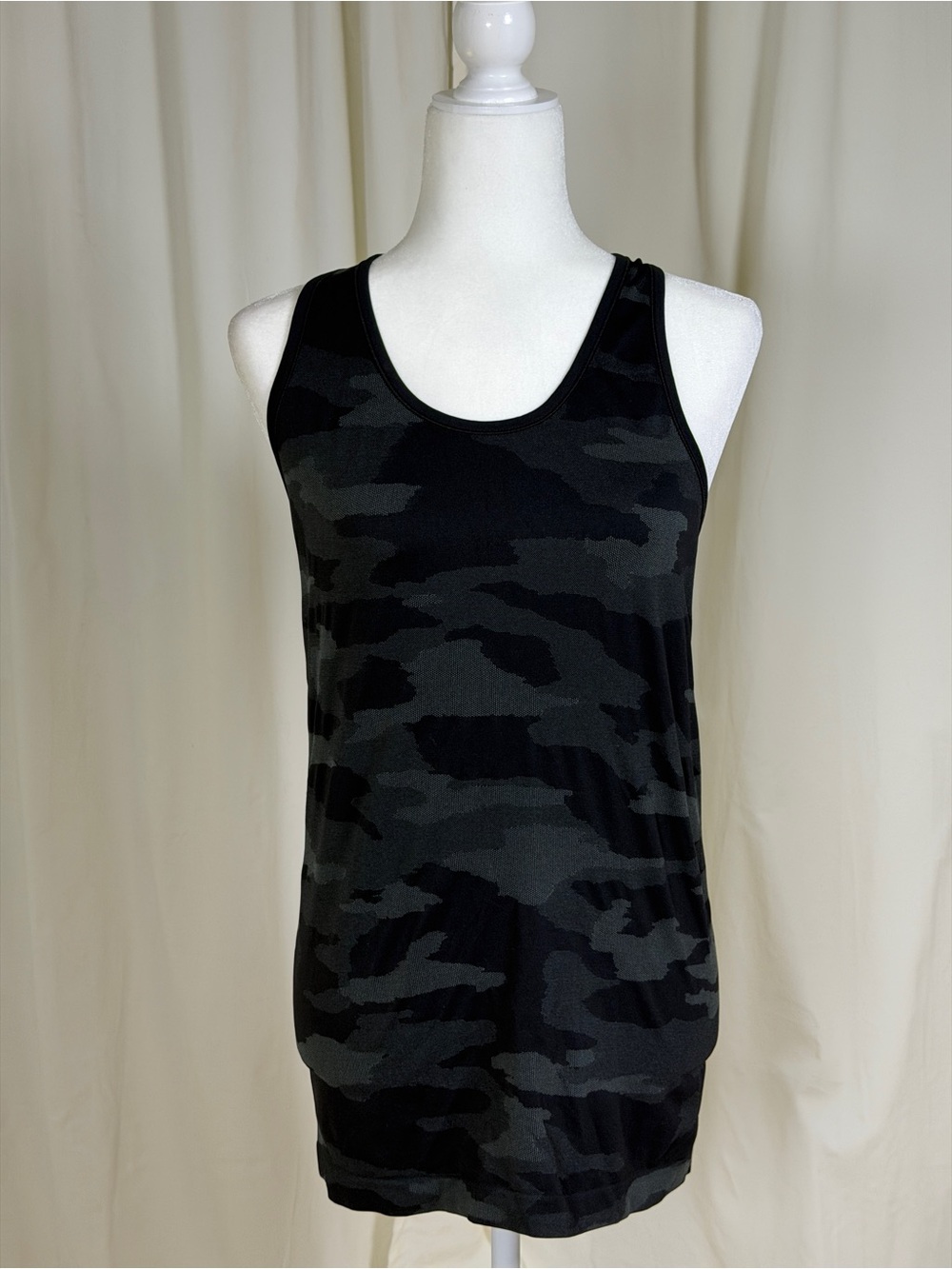 Athleta Momentum Seamless Camo Tank